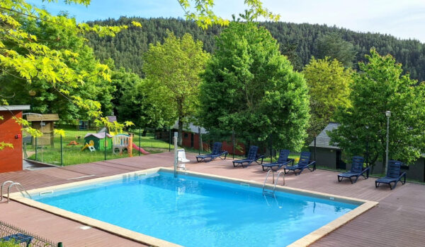 Piscine Meyrueis Lozère