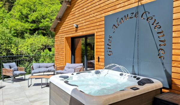 Gîte Alauze Cévennes Jacuzzi